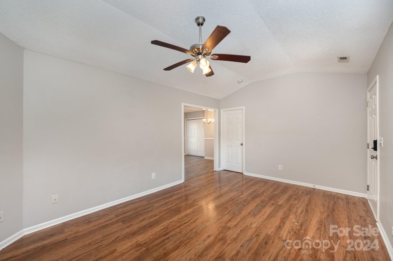 Property image 4 at 1923 Dietrich Lane, Charlotte, NC 28262