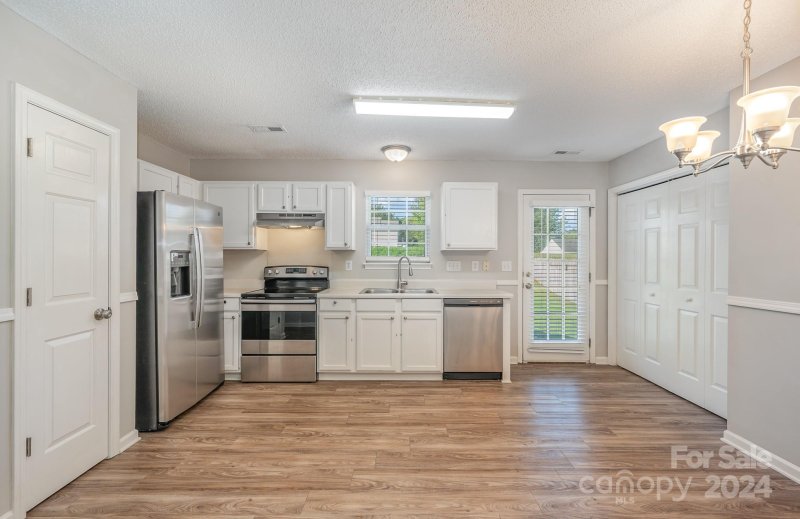 Property image 5 at 1923 Dietrich Lane, Charlotte, NC 28262