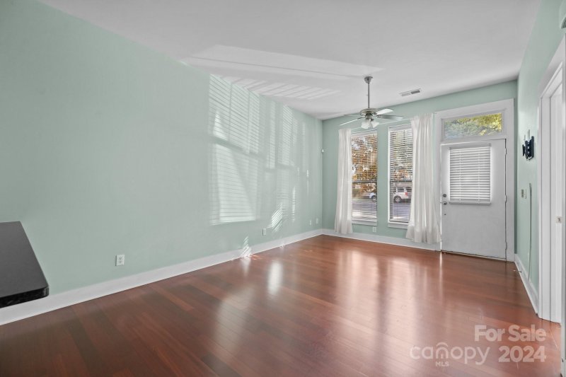 Property image 4 at 3243 Noda Boulevard, Charlotte, NC 28205