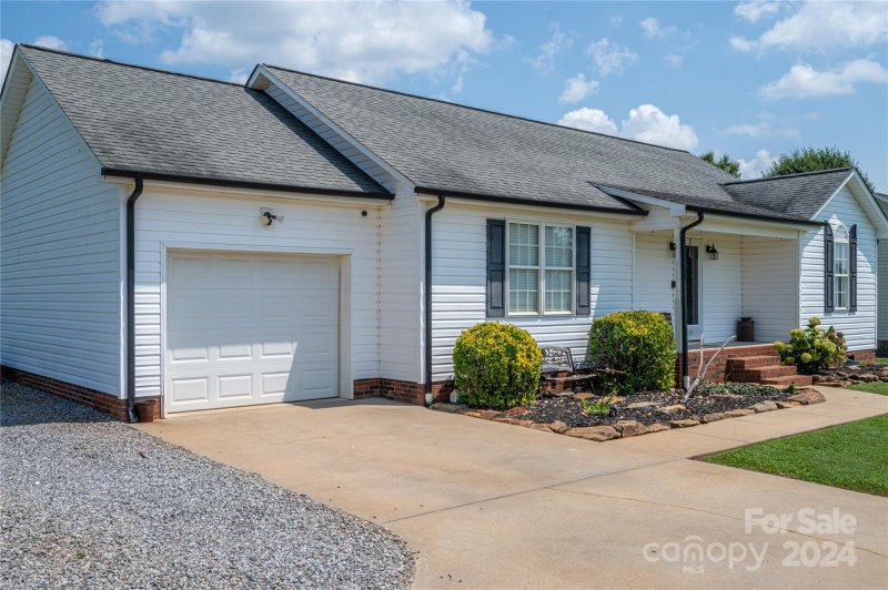 Property image 3 at 1100 Alf Hoover Road, Vale, NC 28168