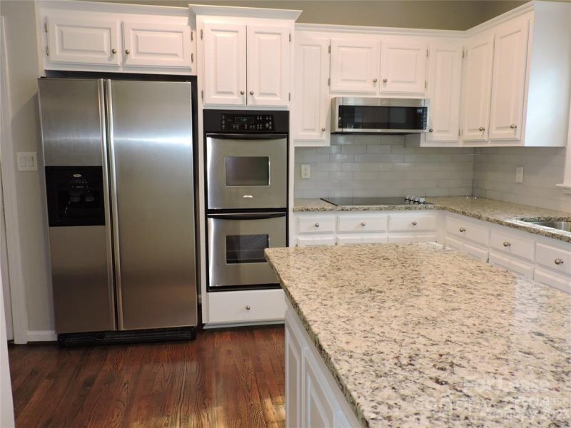 Property image 3 at 7021 Royce Court, Charlotte, NC 28277