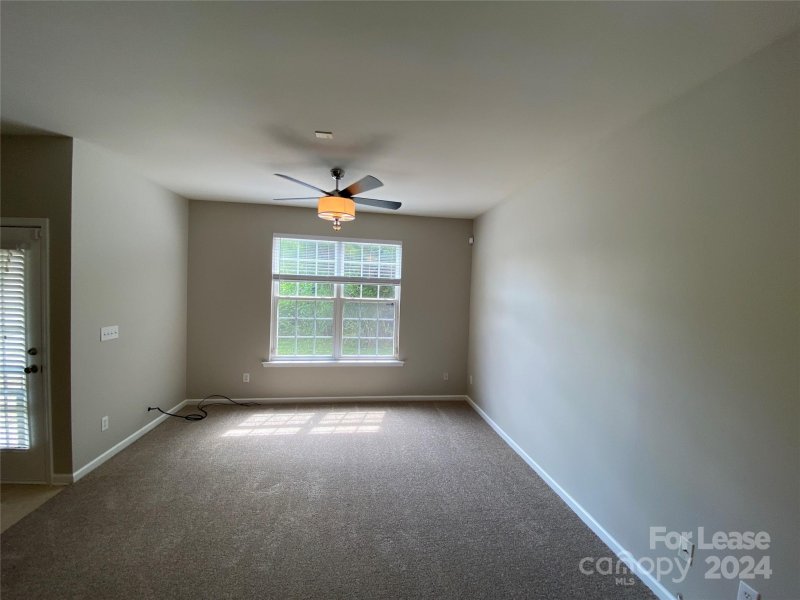 Property image 3 at 7547 Abigail Glen Drive, Charlotte, NC 28212
