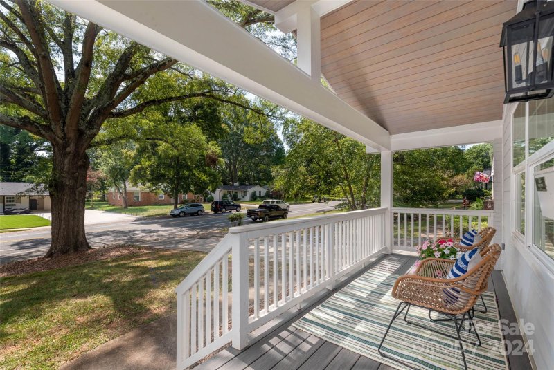 Property image 3 at 315 Seneca Place, Charlotte, NC 28210