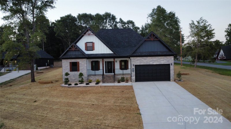 Property image 3 at 171 Harbor Point Drive, Cherryville, NC 28021