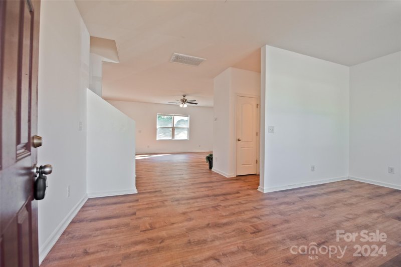 Property image 3 at 7304 Cedarfield Road, Charlotte, NC 28227