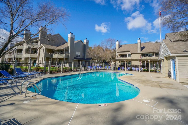 Property image 2 at 2524 Stradbrook Drive, Charlotte, NC 28210