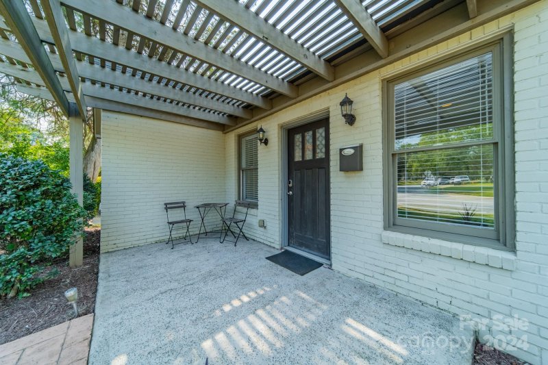 Property image 3 at 2509 Rozzelles Ferry Road, Charlotte, NC 28208