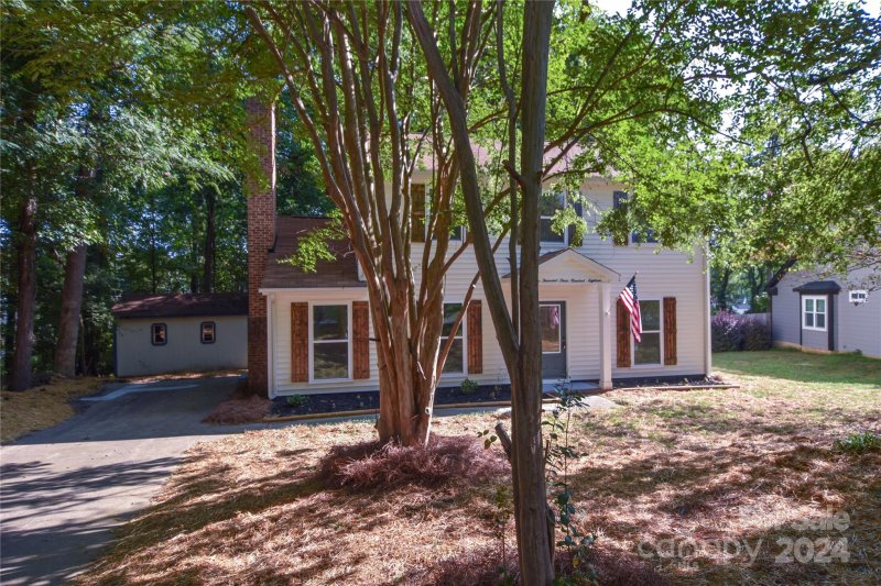 Property image 2 at 2318 Castlecomer Drive, Charlotte, NC 28262