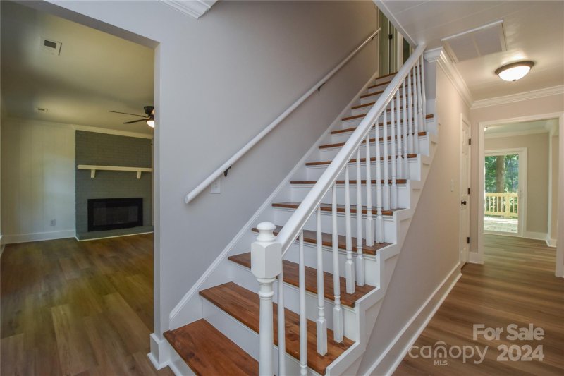 Property image 5 at 2318 Castlecomer Drive, Charlotte, NC 28262