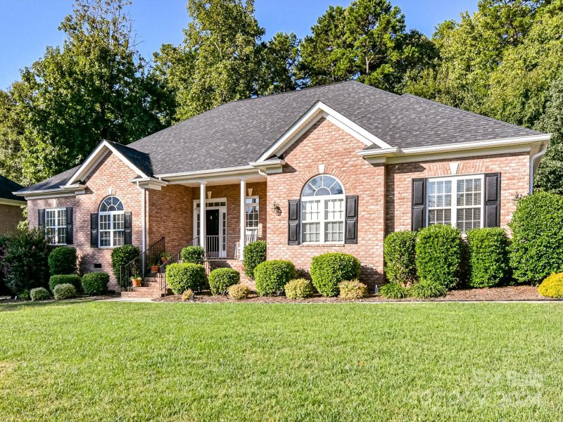 Property image 2 at 6012 Abergele Lane, Matthews, NC 28104