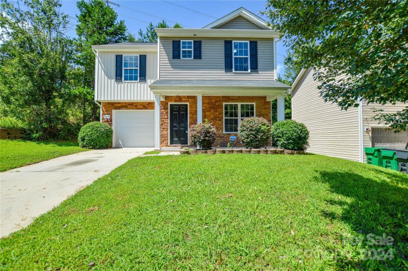 224 Ravenridge Court