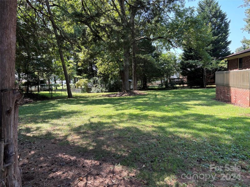 Property image 2 at 1203 Robinhood Lane, Kannapolis, NC 28081