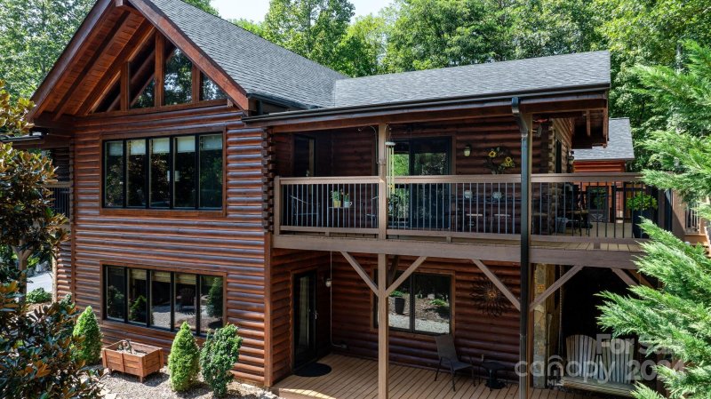 Property image 3 at 216 Double Eagle Drive, Nebo, NC 28761