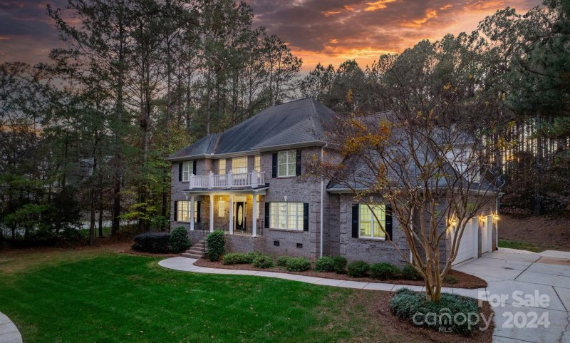 Property image 3 at 4619 River Hills Drive, Denver, NC 28037