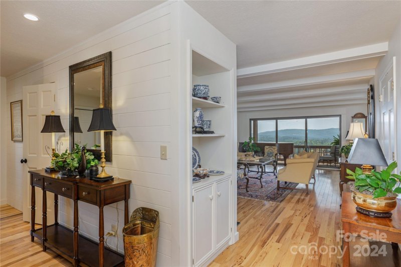 Property image 3 at 135 Bent Tree Drive, Hendersonville, NC 28739