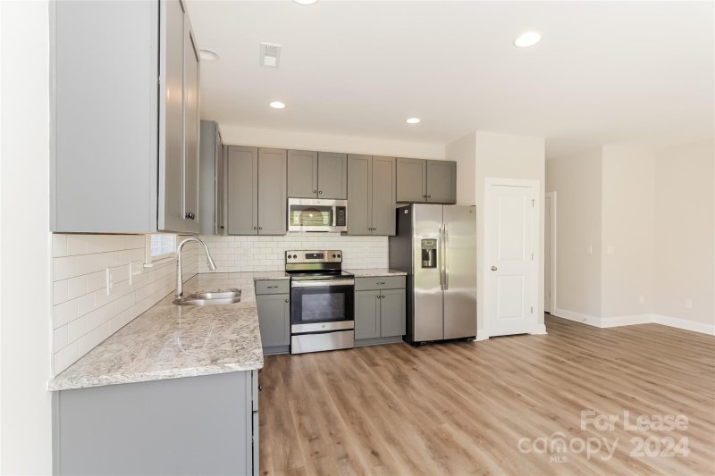 Property image 5 at 501 Owen Boulevard, Charlotte, NC 28213