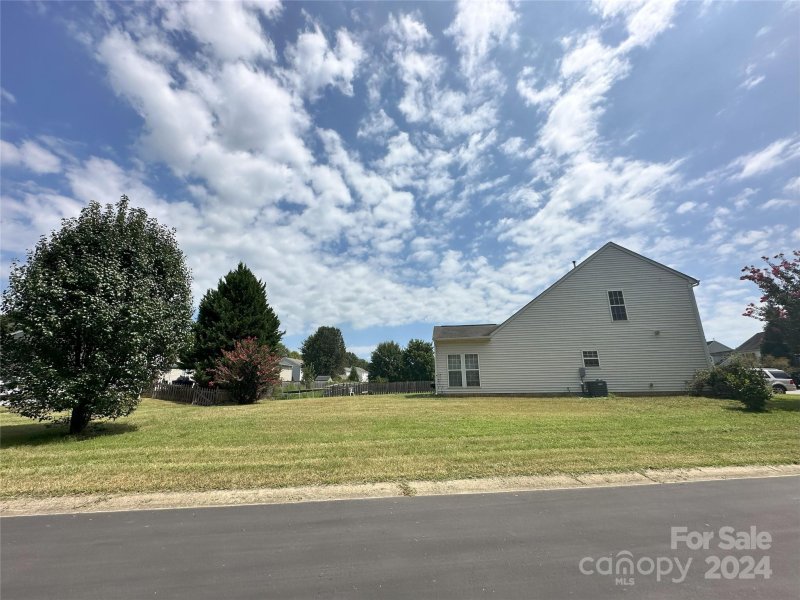 Property image 5 at 156 Crestwood Drive, Mount Holly, NC 28120