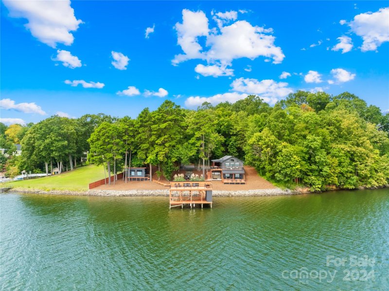 Property image 2 at 8799 Popular Lane, Sherrills Ford, NC 28673