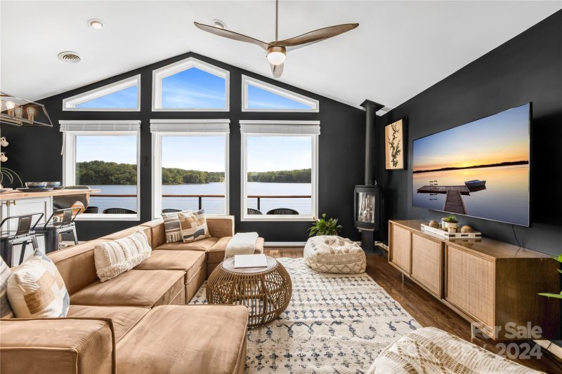 Property image 4 at 8799 Popular Lane, Sherrills Ford, NC 28673