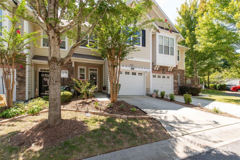 Property image 2 at 815 Petersburg Drive, Fort Mill, SC 29708