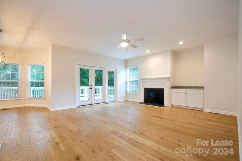 Property image 5 at 1024 Laurel Park Lane, Charlotte, NC 28270