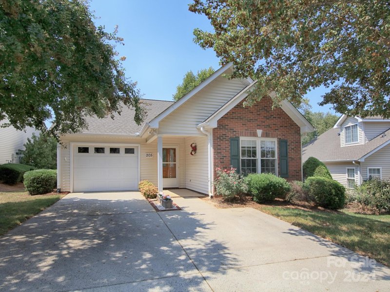 205 Oak Village Parkway