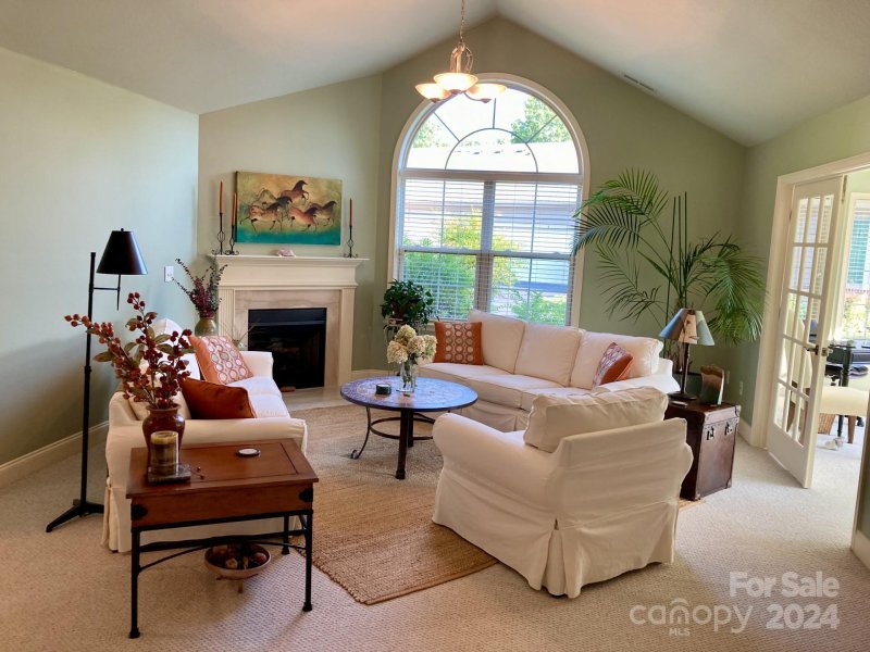 Property image 2 at 2 Rock Knob Trail, Swannanoa, NC 28778