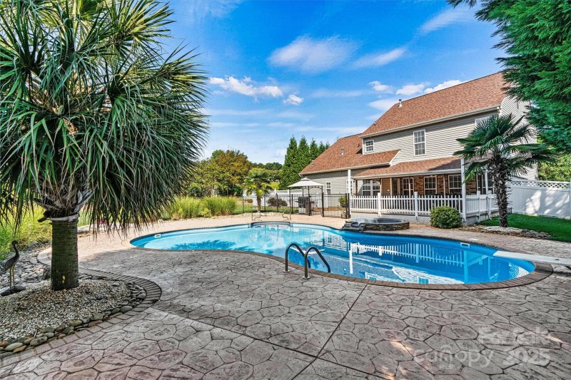 Property image 5 at 7876 Rebecca Road, Denver, NC 28037