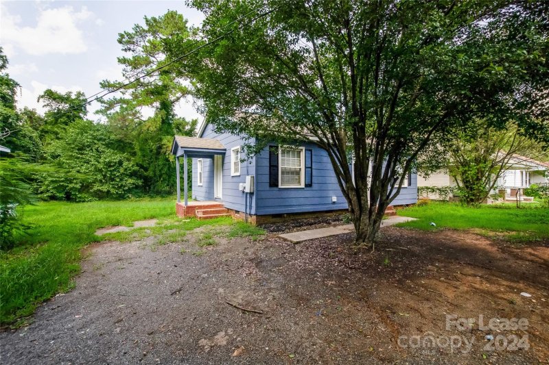 Property image 2 at 3510 Avalon Avenue, Charlotte, NC 28208