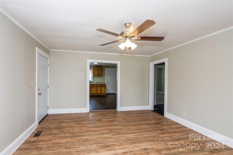 Property image 3 at 3510 Avalon Avenue, Charlotte, NC 28208