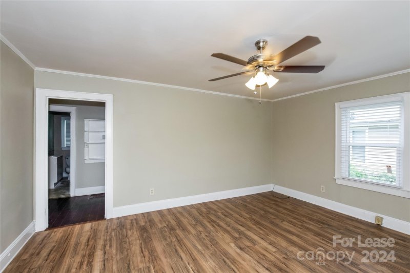 Property image 5 at 3510 Avalon Avenue, Charlotte, NC 28208