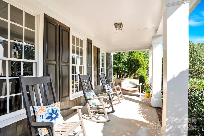 Property image 3 at 211 N Kimberly Road, Davidson, NC 28036