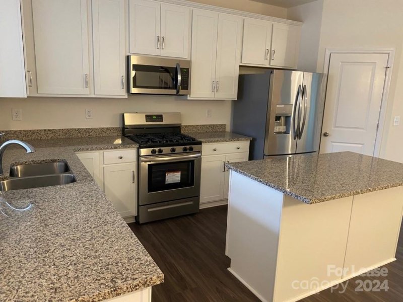 Property image 4 at 5020 David Cox Road, Charlotte, NC 28269