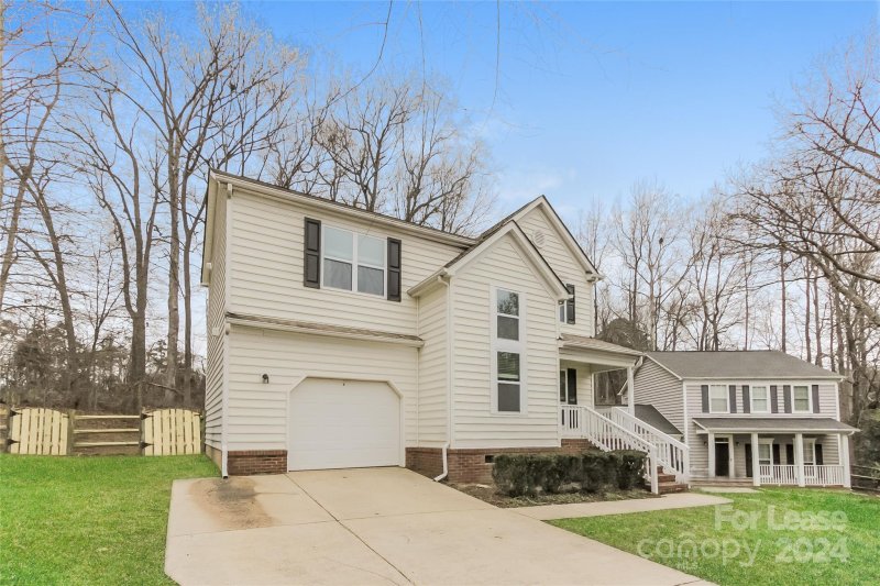 Property image 5 at 9202 Rotherham Lane, Charlotte, NC 28216