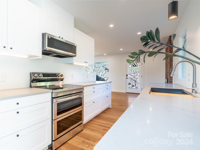 Property image 4 at 113 Hillside Street, Canton, NC 28716