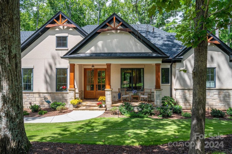 1212 Reflection Pointe Boulevard