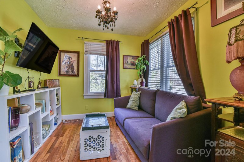 Property image 3 at 331 State Street, Asheville, NC 28806