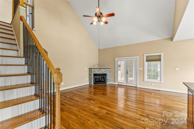 Property image 2 at 950 Oak Ridge Farms Circle, Newton, NC 28658