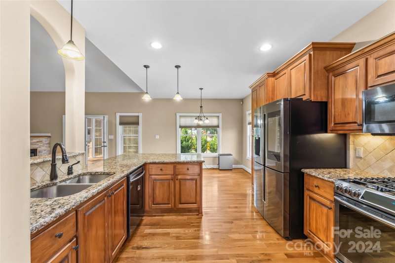 Property image 3 at 950 Oak Ridge Farms Circle, Newton, NC 28658