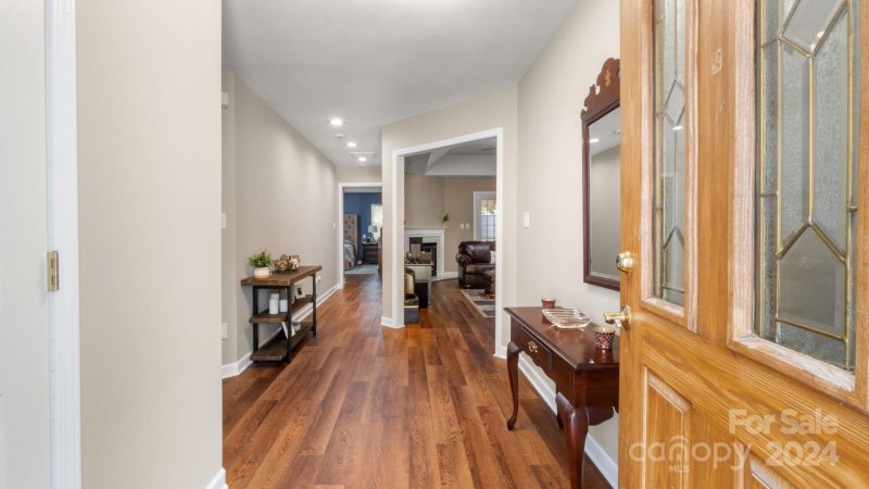 Property image 5 at 136 Oak Village Parkway, Mooresville, NC 28117