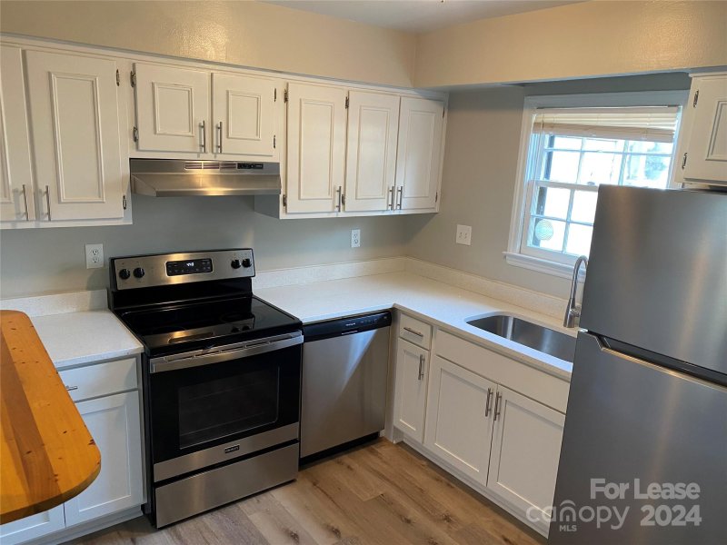 Property image 4 at 6242 Old Pineville Road, Charlotte, NC 28217