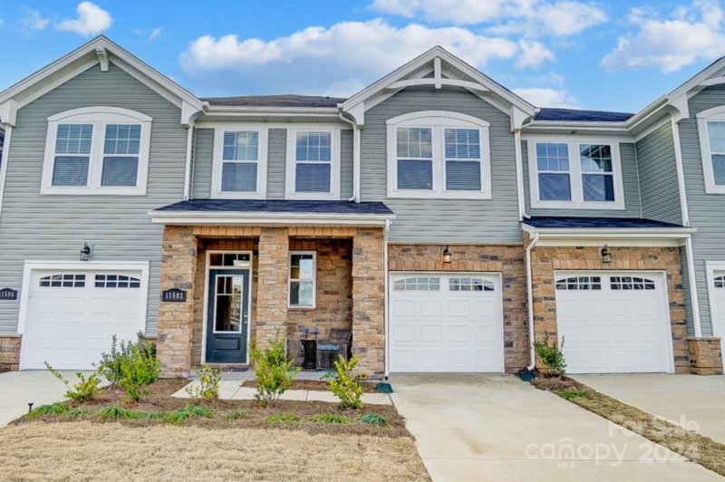 14946 Tamarack Drive