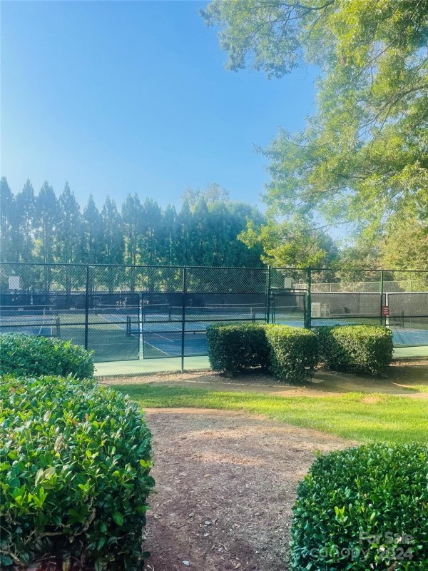 Property image 3 at 1909 Mereview Court, Charlotte, NC 28210