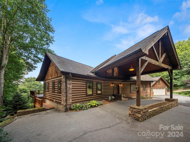 Property image 4 at 1168 Presidential Drive, Waynesville, NC 28786