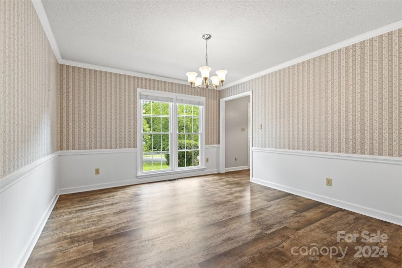 Property image 3 at 6301 Dougherty Drive, Charlotte, NC 28213