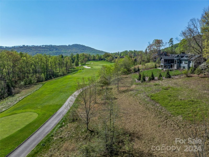 Property image 3 of 550 Walnut Valley Parkway in The Cliffs At Walnut Cove, Arden, NC 28704