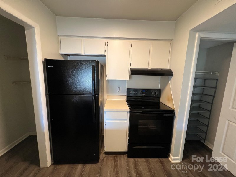 Property image 3 at 4516 Sharon Chase Drive, Charlotte, NC 28215