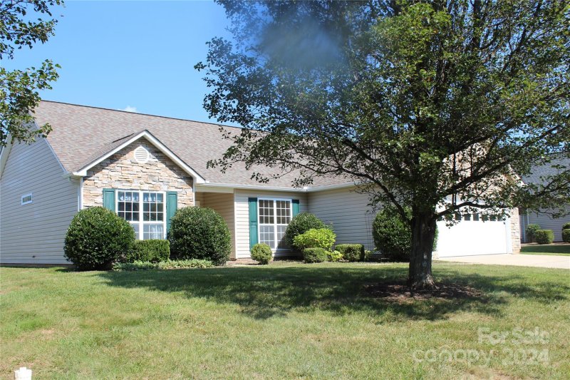 Property image 5 at 68 Morning Mist Road, Fletcher, NC 28732