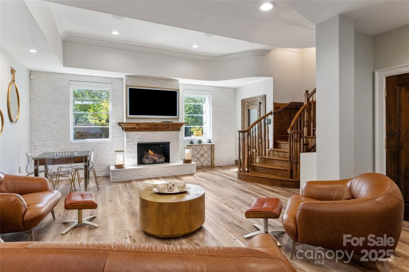 Property image 3 at 6 Village Lane, Asheville, NC 28803