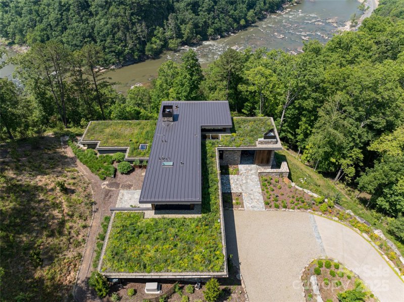 Property image 5 of 112 Moon Shadow Lane in French Broad Crossing, Marshall, NC 28753